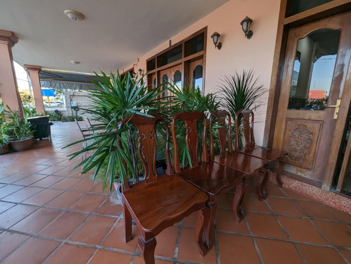 Reach Kunthea Guesthouse Siem Reap Eksteriør billede